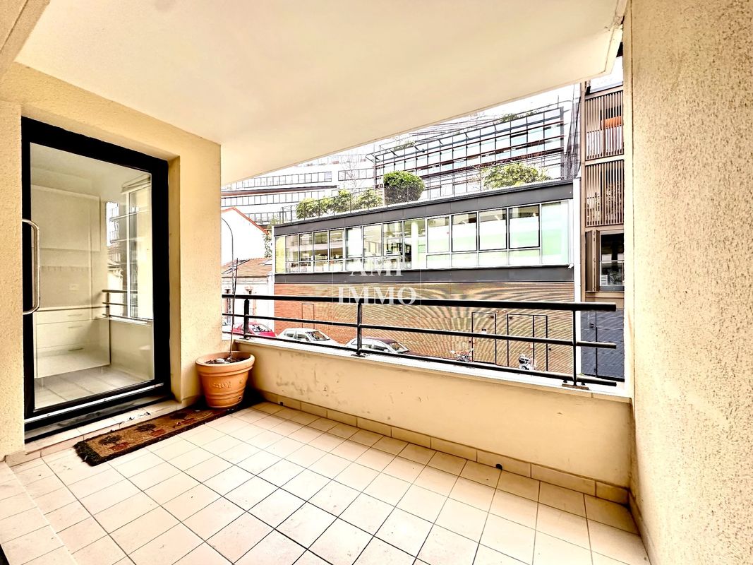 2 Schlafzimmer Wohnung in Malakoff, France, Nr. 165491