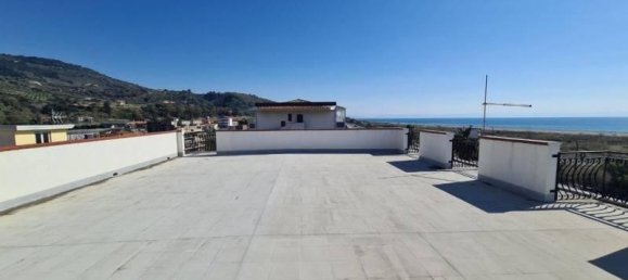 Apartamento de 3 habitaciónes en Falerna, Italy No. 37307 5