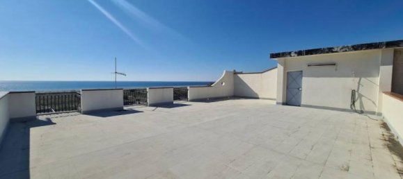 Apartamento de 3 habitaciónes en Falerna, Italy No. 37307 6