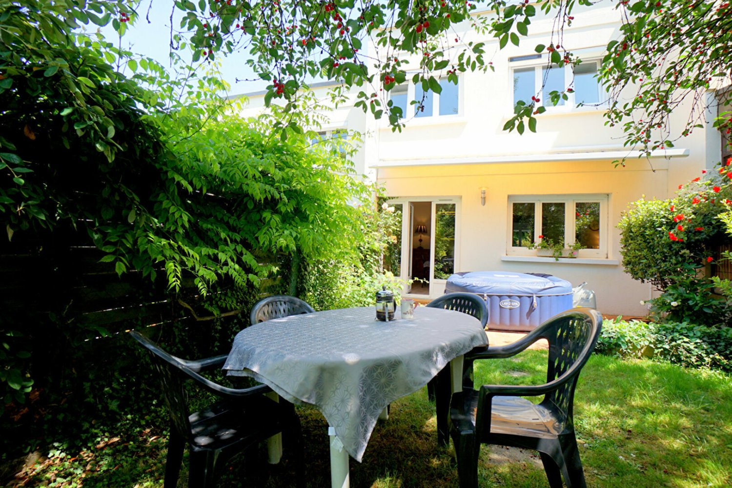 3 bedrooms House in Yvelines, France No. 347039