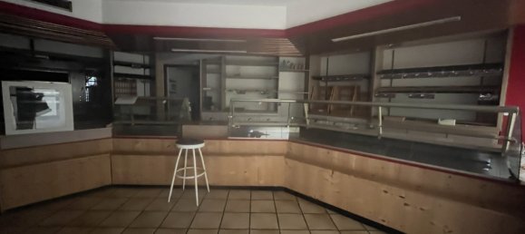 Propriété commerciale à Belley, France 195m² No. 201149 2