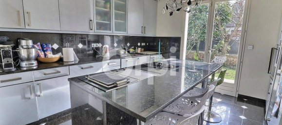 Casa de 4 dormitorios en Le Raincy, France No. 178773 5