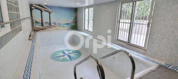 Casa de 4 dormitorios en Le Raincy, France No. 178773 18