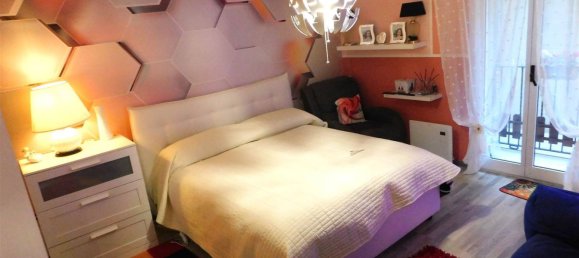 Дом с 3 комнатами в Рагуза, Италия № 159201 22