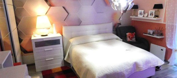 Дом с 3 комнатами в Рагуза, Италия № 159201 21