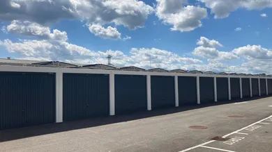 Garage à Braunau am Inn, Austria No. 203874