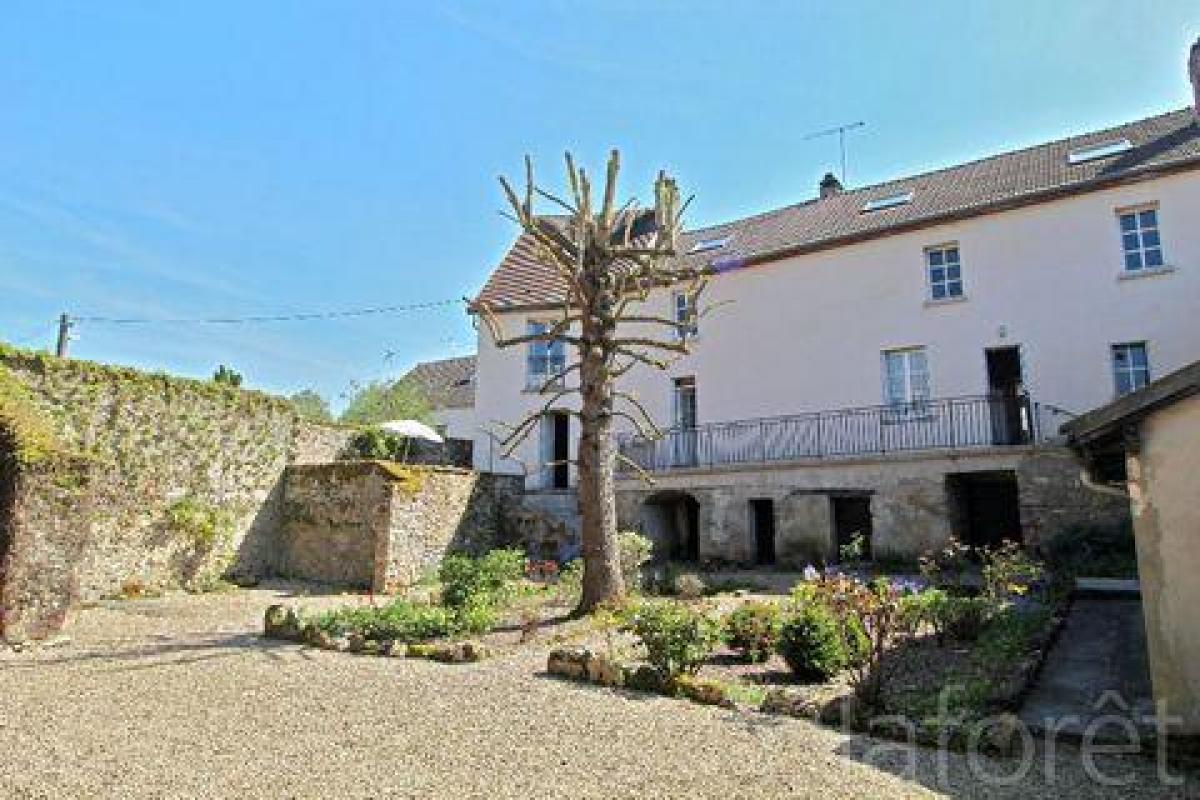 9 chambres Maison à Dormans, France No. 31174