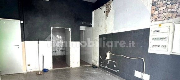 2 rooms Commercial property in Rome, Italy No. 48291 7