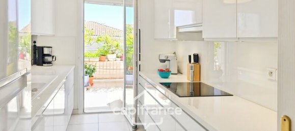 Apartamento de 3 dormitorios en La Valette-du-Var, France No. 293013 9