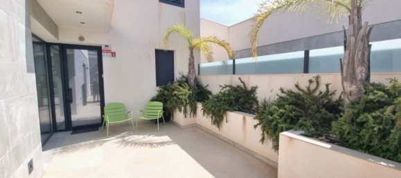 4 bedrooms House in Ciudad Quesada, Spain No. 183629 10