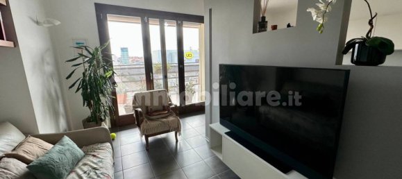 2 bedrooms Apartment in Milan, Italy No. 324880 4