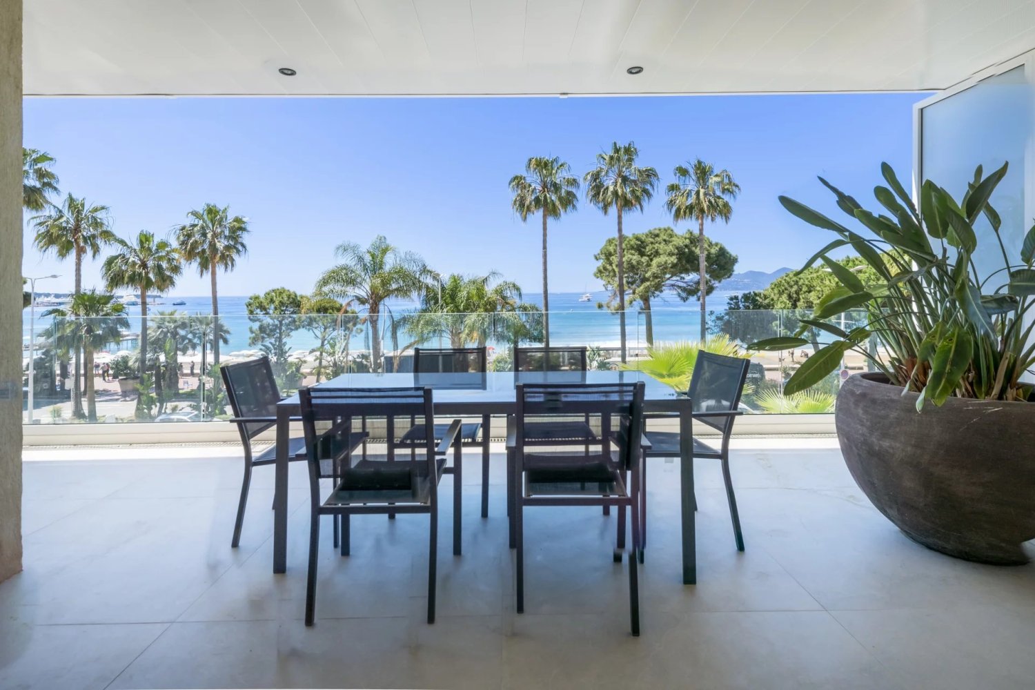 4 bedrooms Apartment in Cannes, France No. 1780