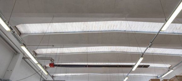 700m² Warehouse in Turin, Italy No. 53925 6