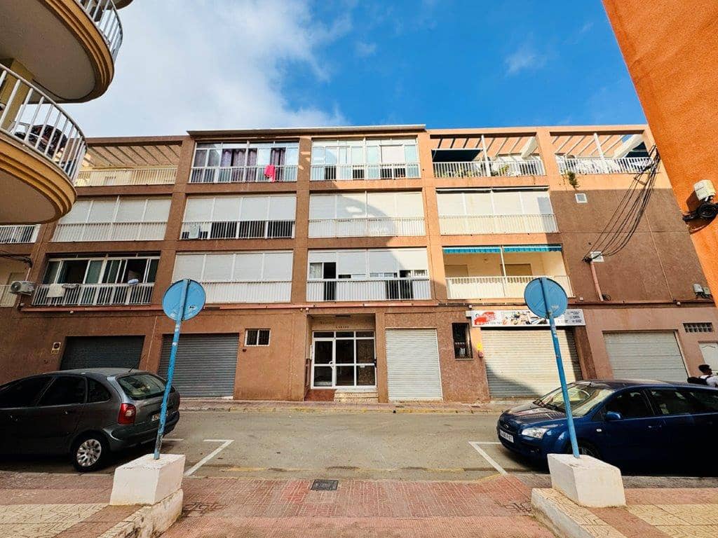 Apartamento de 1 dormitorio en Torrevieja, Spain No. 243131