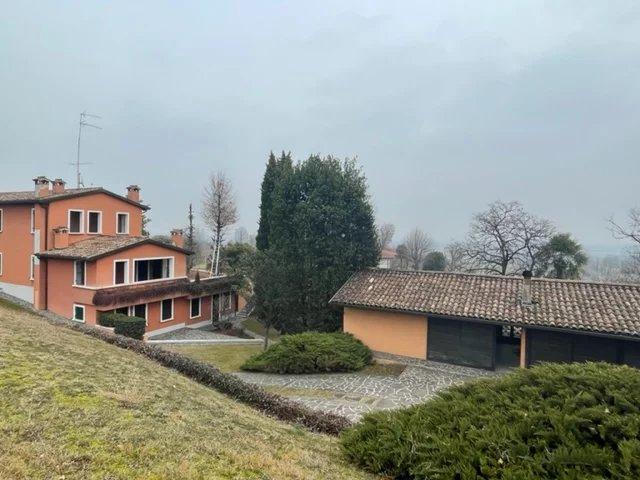 13 rooms Villa in San Fior, Italy No. 172098
