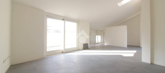 2 Schlafzimmer Wohnung in Lodi, Italy, Nr. 228379 2