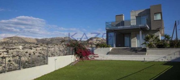 6 chambres Propriété commerciale à Mesa Geitonia, Cyprus No. 13834 13