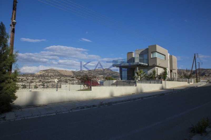 Imóvel comercial T6 em Mesa Geitonia, Cyprus N.º 13834