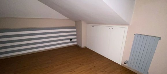 Дуплекс с 2 комнатами в Бернареджо, Италия № 97101 25