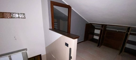 Дуплекс с 2 комнатами в Бернареджо, Италия № 97101 17