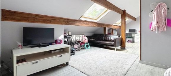 4 bedrooms House in Montfermeil, France No. 359311 8