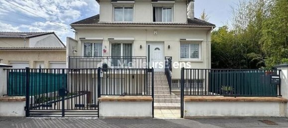 4 bedrooms House in Montfermeil, France No. 359311 18