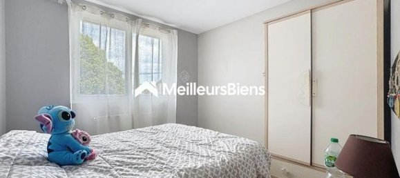 4 bedrooms House in Montfermeil, France No. 359311 6