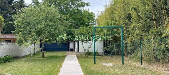 4 bedrooms House in Montfermeil, France No. 359311 16