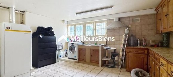 4 bedrooms House in Montfermeil, France No. 359311 11
