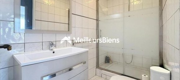 4 bedrooms House in Montfermeil, France No. 359311 10