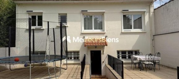4 bedrooms House in Montfermeil, France No. 359311 14