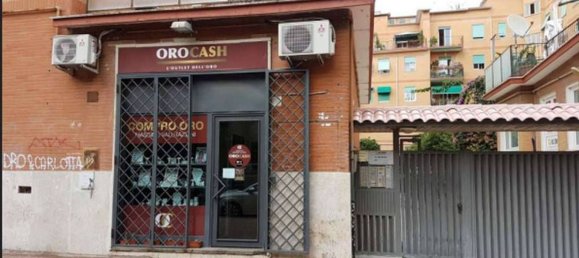 30m² Commercial property in Rome, Italy No. 183844 25