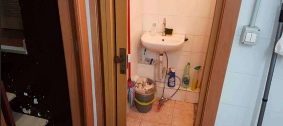 30m² Commercial property in Rome, Italy No. 183844 3