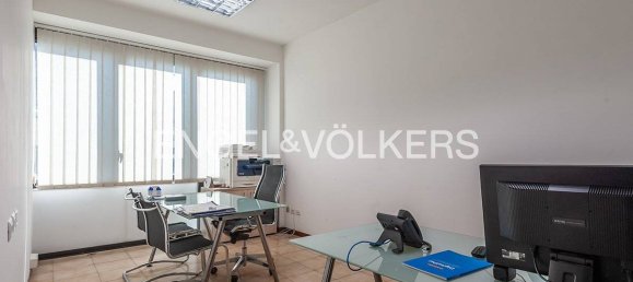 Офис с 5 комнатами в Рим, Италия № 127839 8