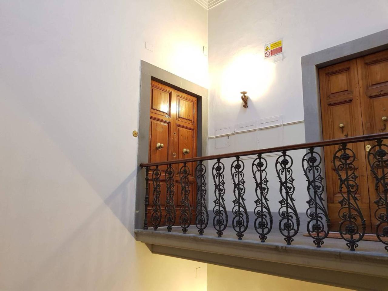 8-Zimmer Wohnung in Florence, Italy, Nr. 107771