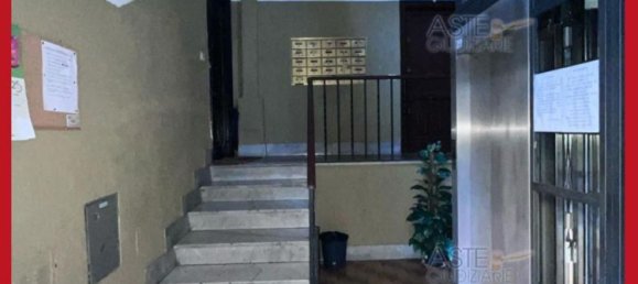 5 bedrooms Apartment in Rome, Italy No. 330826 4