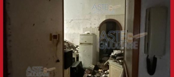 5 bedrooms Apartment in Rome, Italy No. 330826 27