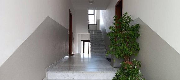 2-salle Penthouse à Langhirano, Italy No. 31818 4