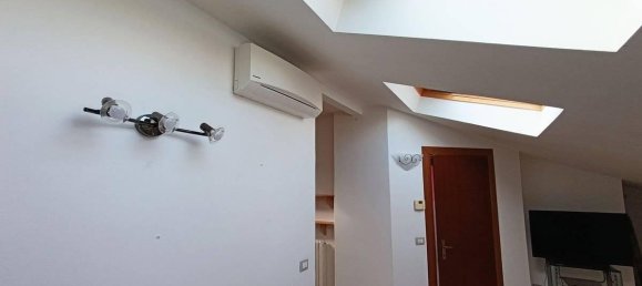 2-salle Penthouse à Langhirano, Italy No. 31818 6