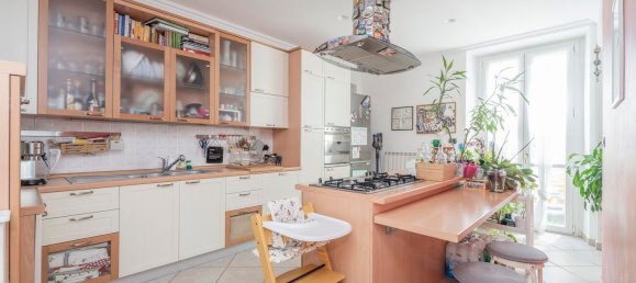 4 rooms Apartment in Turin, Italy No. 301189 9