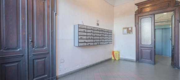 4 rooms Apartment in Turin, Italy No. 301189 34