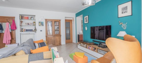 4 rooms Apartment in Turin, Italy No. 301189 8