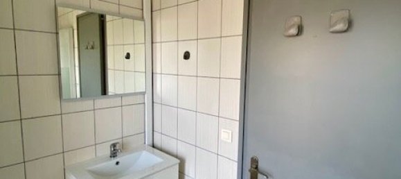 2 bedrooms Apartment in Angouleme, France No. 308840 9