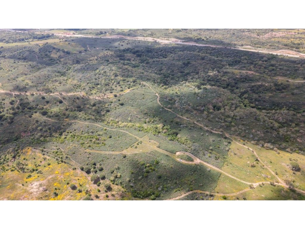 57000m² Land in Santiago do Cacem, Portugal No. 240235