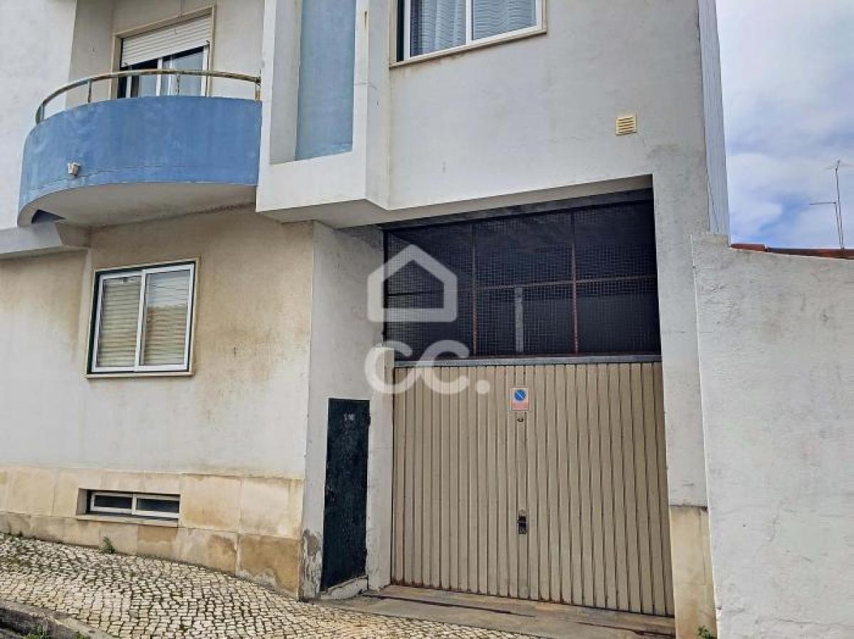 20m² Shop in Caldas da Rainha, Portugal No. 8032