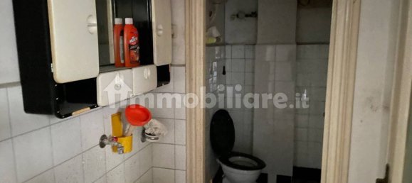 Propiedad comercial de 3 habitaciónes en Genoa, Italy No. 36900 15