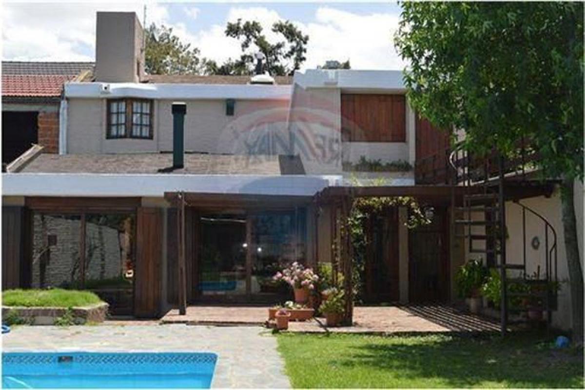 Дом с 5 спальнями в Bermudez, Аргентина № 53646