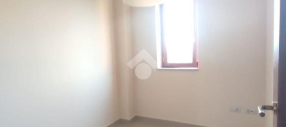 3-Zimmer Wohnung in Naples, Italy, Nr. 274919 7