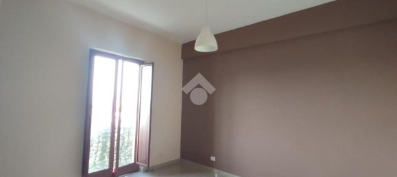 3-Zimmer Wohnung in Naples, Italy, Nr. 274919 4