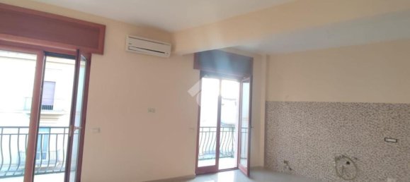 3-Zimmer Wohnung in Naples, Italy, Nr. 274919 13